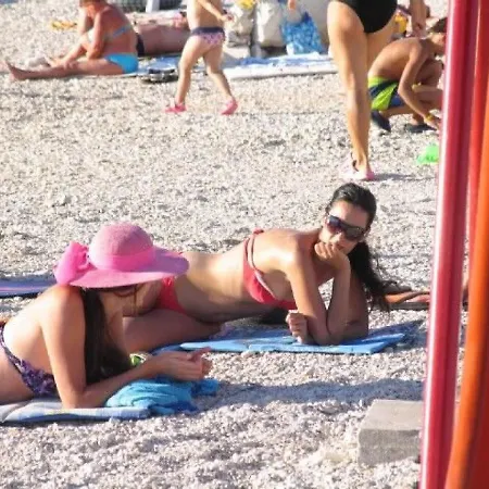Jelka * Rogoznica (Sibenik-Knin)
